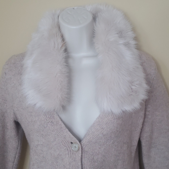 Banana republic button up sweater - Picture 2 of 3